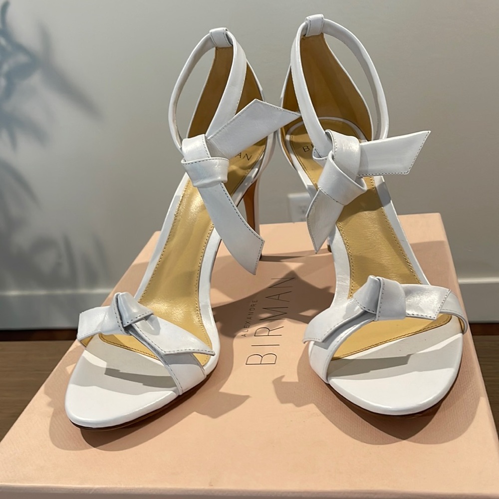 Alexandre Birman Clarita 85 Pearl Sandal, size 39